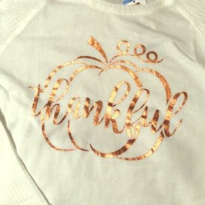 Super cute SOFT Fall long sleeve shirt 🎃🍁